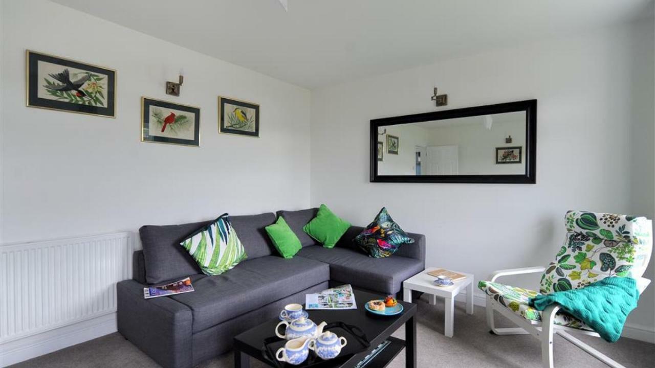 Upper Seascape Apartment Лайм Риджис Екстериор снимка