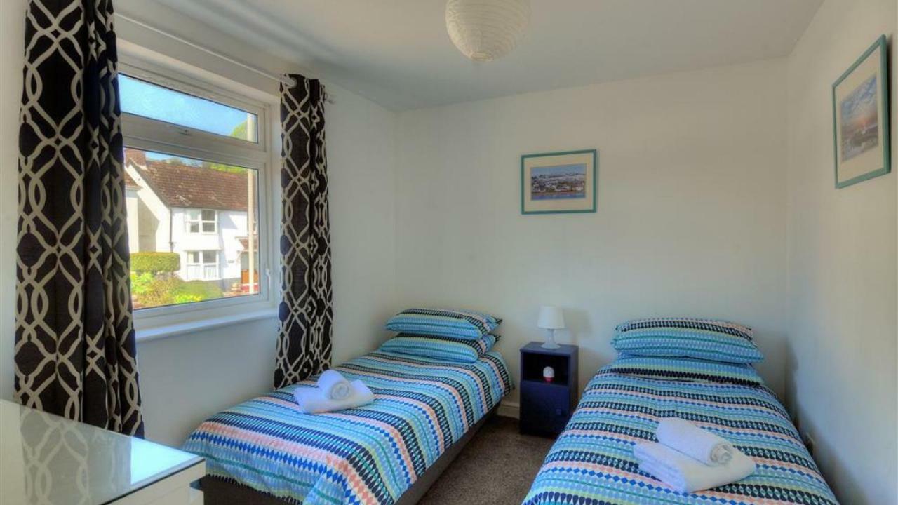 Upper Seascape Apartment Лайм Риджис Екстериор снимка